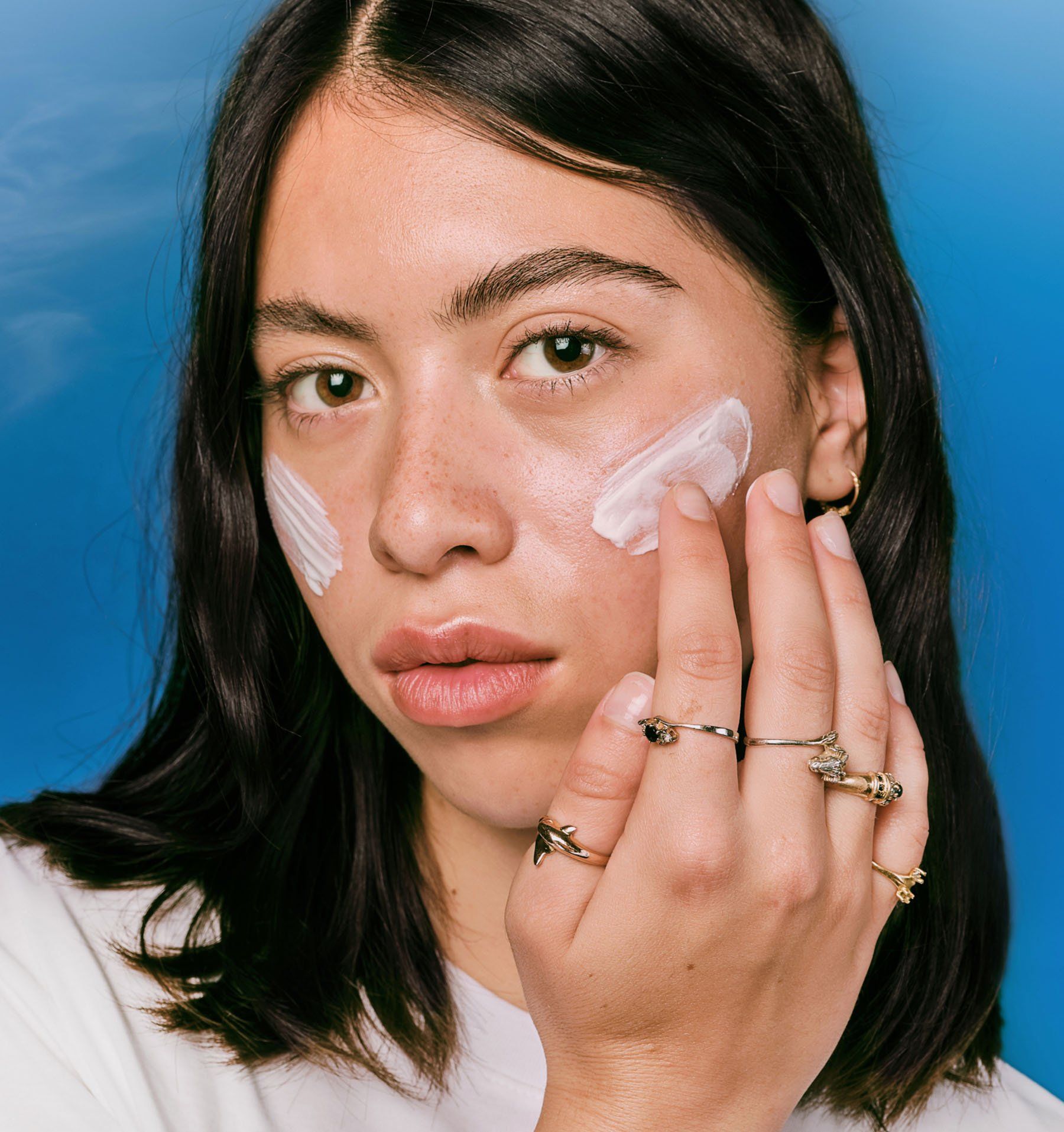 Back to Basics: How to apply sunscreen to your face