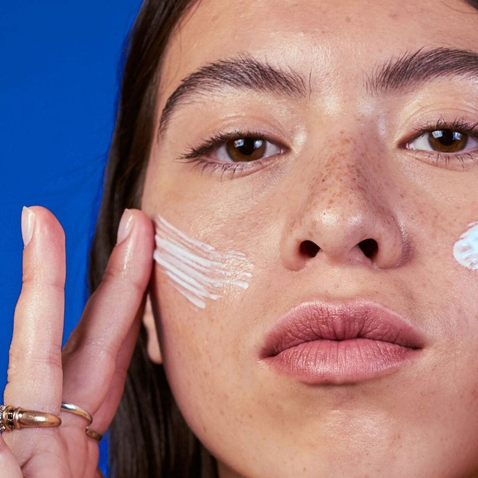 The Best Winter Sunscreen for Dry Skin and Cold Weather